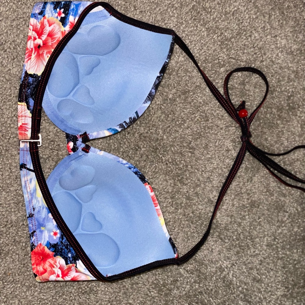 Push-Up Bikini Top - Picture 2 of 3